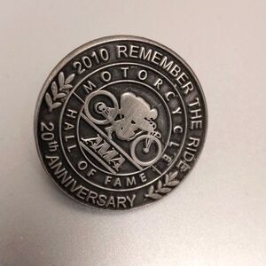 Harley Davidson AMA MOTORCYCLE HALL OF FAME 2010 REMEMBER THE RIDE PIN...EUC